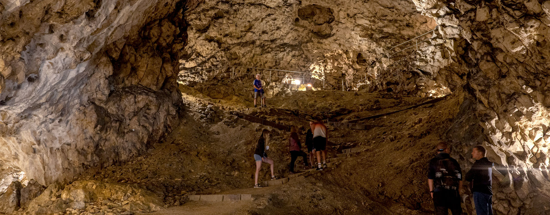 Höhlenwanderung schwäbische Alb